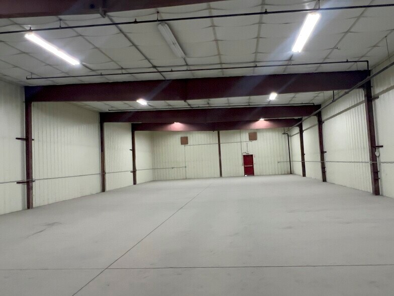 More Photos Of 2 S Plank Rd, Newburgh Warehouse For Sale