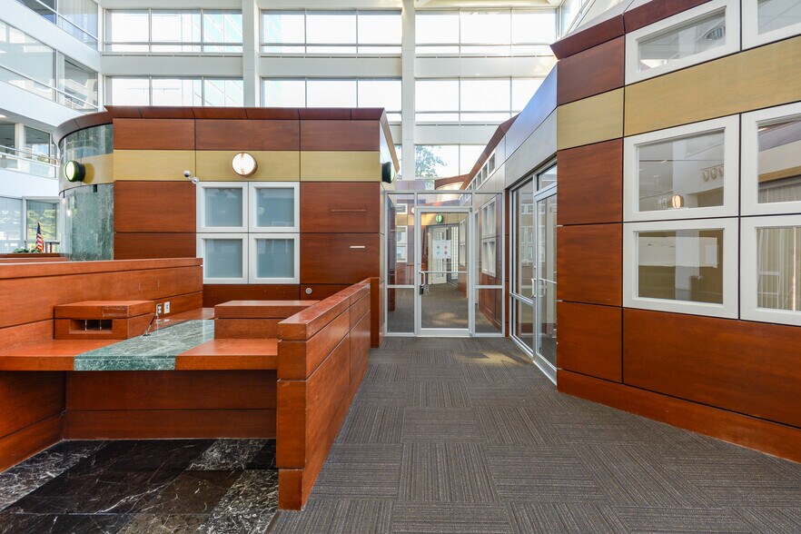 More Photos Of 401 W Capitol Ave, Little Rock Medical For Sale