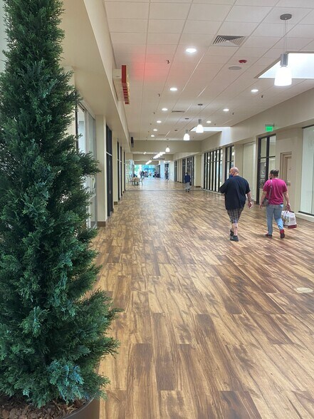 More Photos Of 388 Frederick St, Mount Airy Unknown For Lease