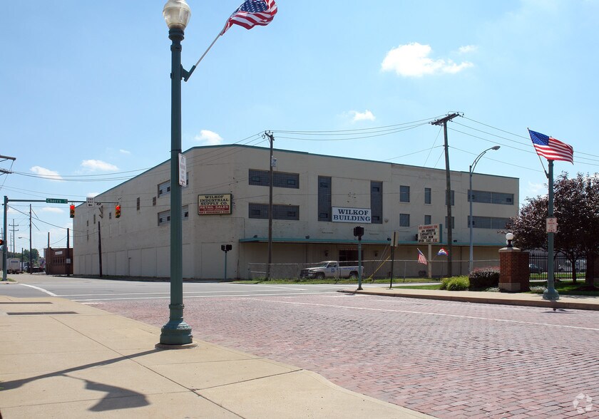 Primary Photo Of 314 Cherry Ave SE, Canton Warehouse For Sale