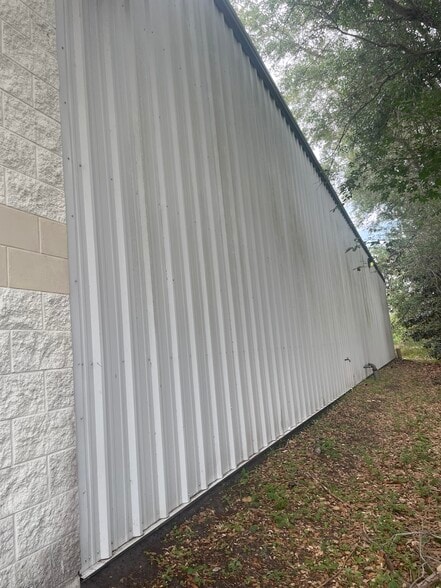 More Photos Of 1760 Tree Blvd, Saint Augustine Freestanding For Lease