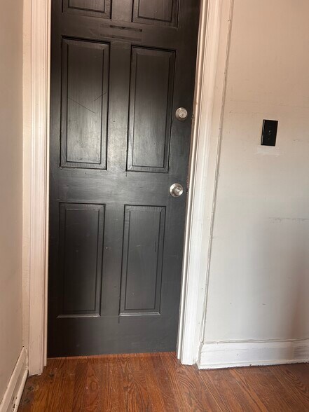 More Photos Of 7915-7917 Harford Rd, Parkville Storefront Retail Office For Lease