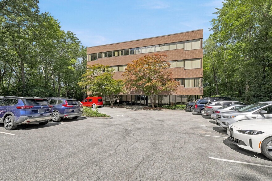 More Photos Of 71 Spit Brook Rd, Nashua Medical For Lease