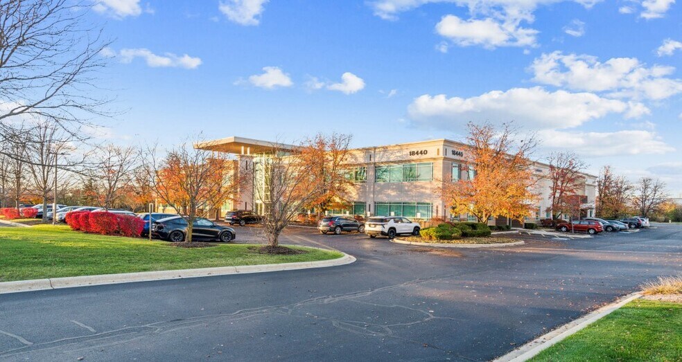 More Photos Of 7851 W 185th St, Tinley Park Unknown For Lease