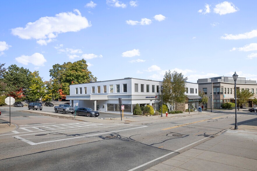 More Photos Of 29-35 Washington St, Wellesley Office For Lease