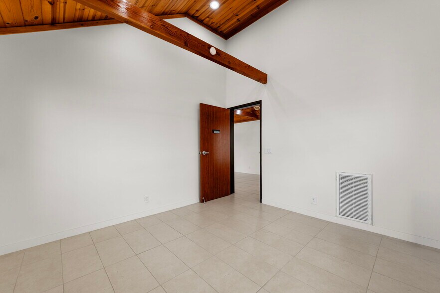 More Photos Of 543 S Brea Blvd, Brea Office For Lease