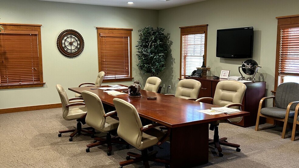 More Photos Of 3839 Easton Ave, Bethlehem Office For Sale