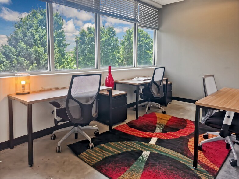 More Photos Of 9840-9860 Von Allmen Ct, Louisville Coworking Space