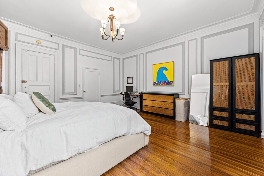 More Photos Of 311 W 78th St, New York Apartments For Sale