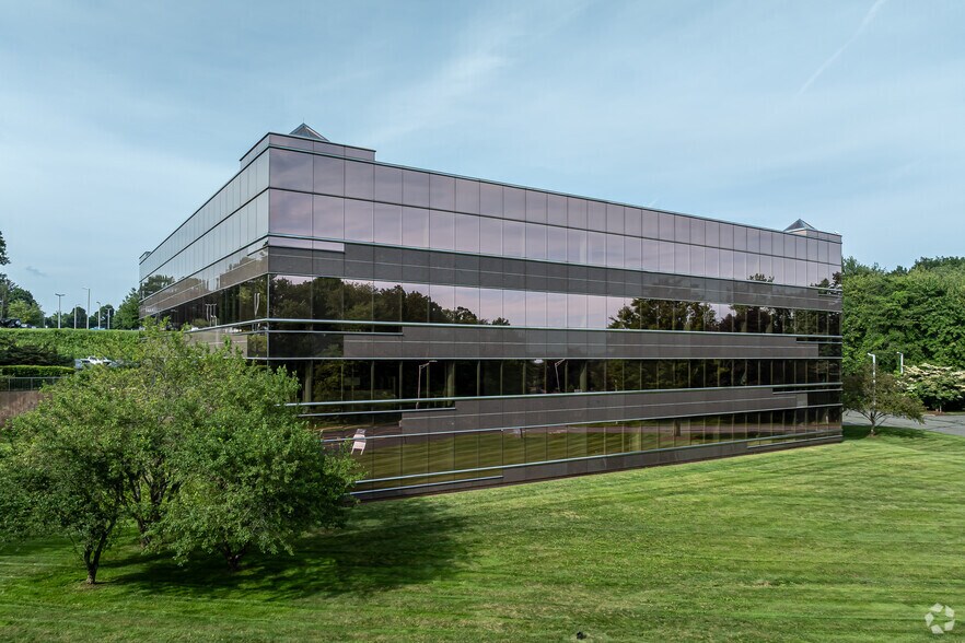 More Photos Of 175 Capital Blvd, Rocky Hill Coworking Space