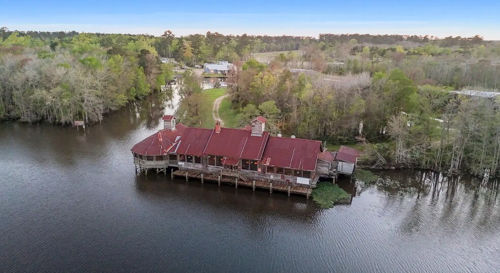 More Photos Of 29592 Louisiana 22, Springfield Restaurant For Sale