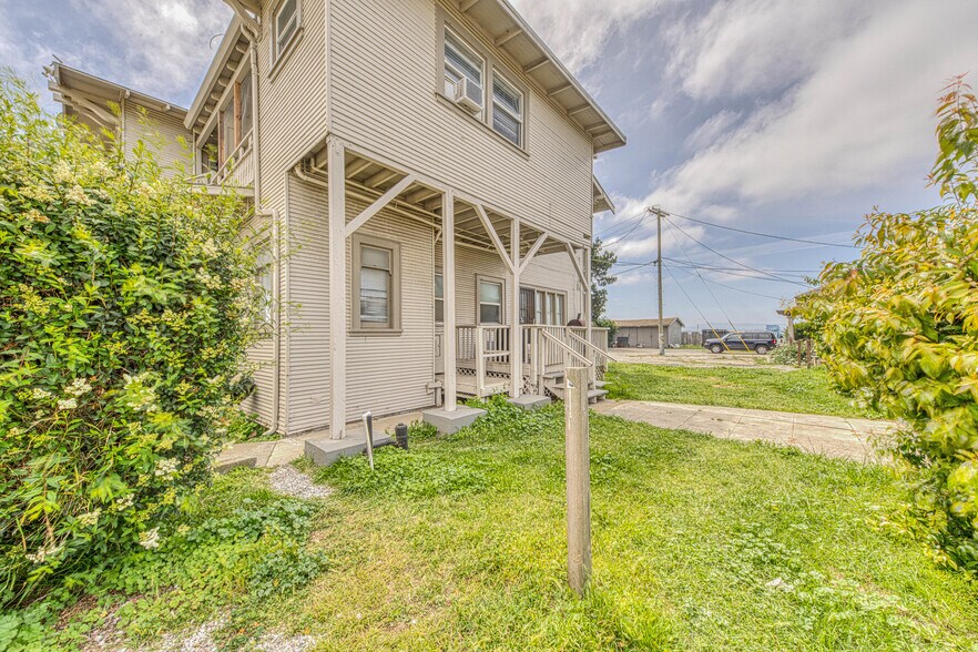 More Photos Of 1200 W Market Cir, Salinas Apartments For Sale