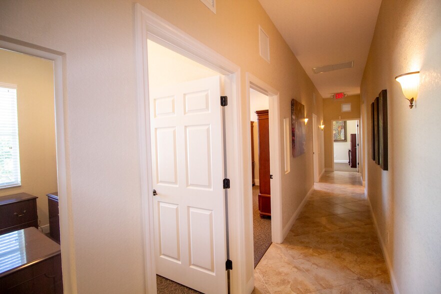 More Photos Of 334 W Olympia Ave, Punta Gorda Office For Sale