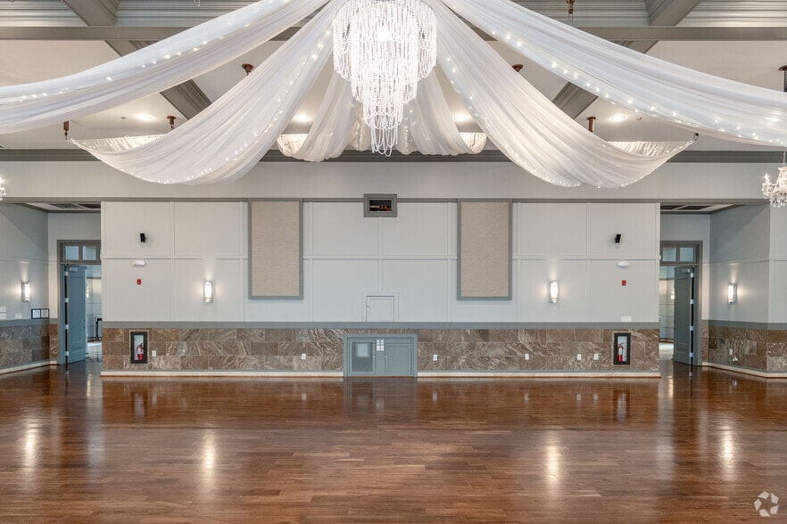 More Photos Of 5180 Paramount Pky, Morrisville Freestanding For Sale