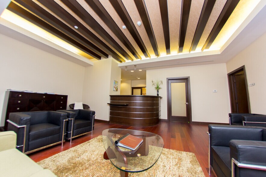 More Photos Of 20900 NE 30th Ave, Aventura Office For Sale