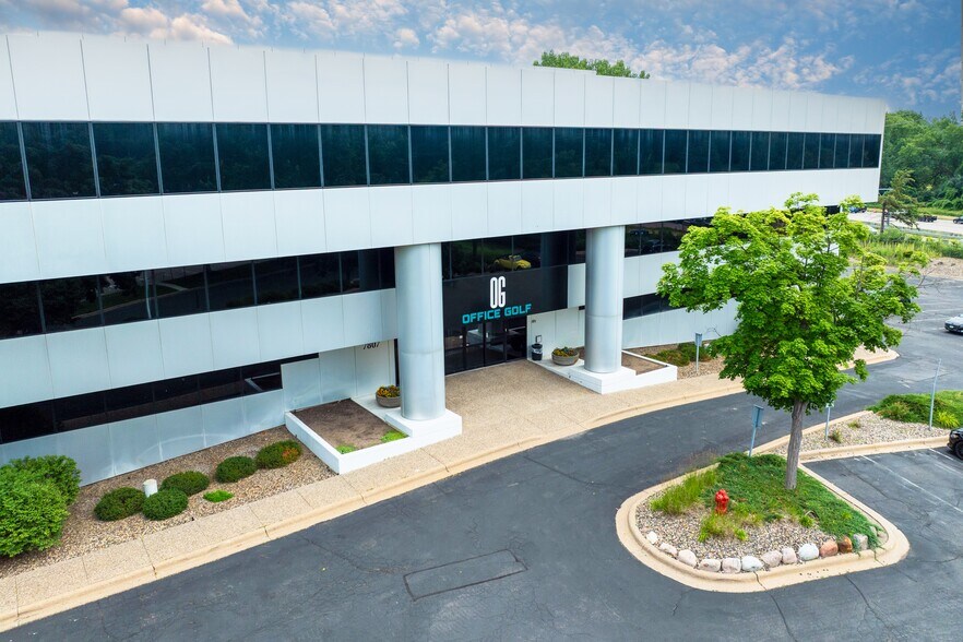 More Photos Of 7807 Creekridge Cir, Bloomington Office For Sale