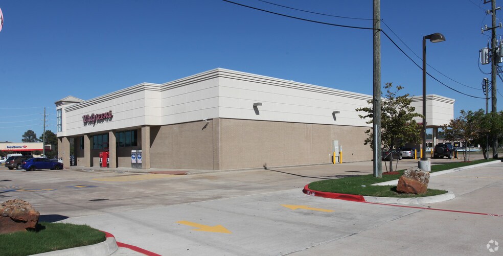 More Photos Of 8942 W Sam Houston Pkwy N, Houston Drugstore For Sale
