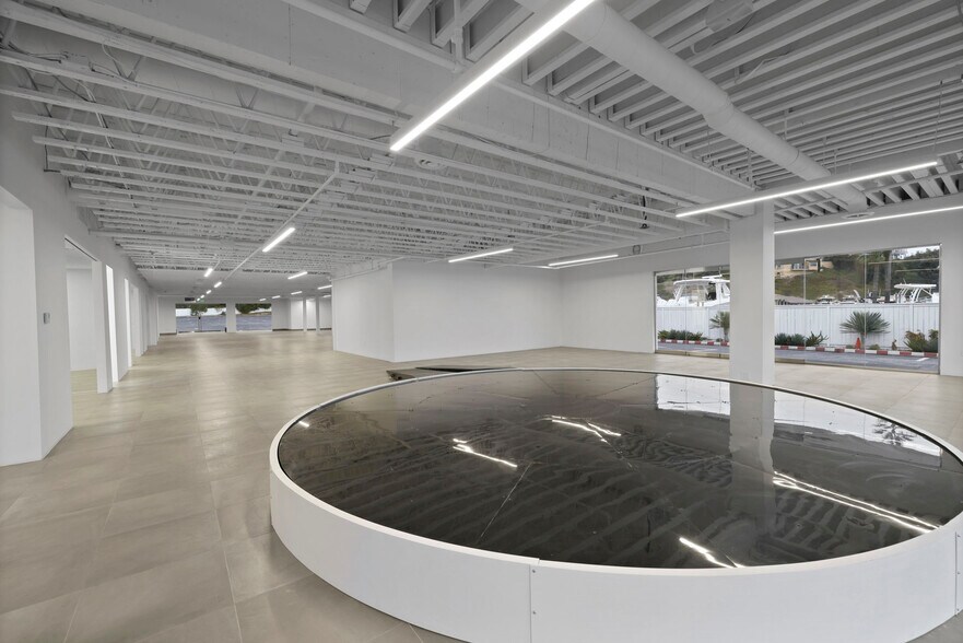 More Photos Of 2244 W Coast Hwy, Newport Beach Office For Lease