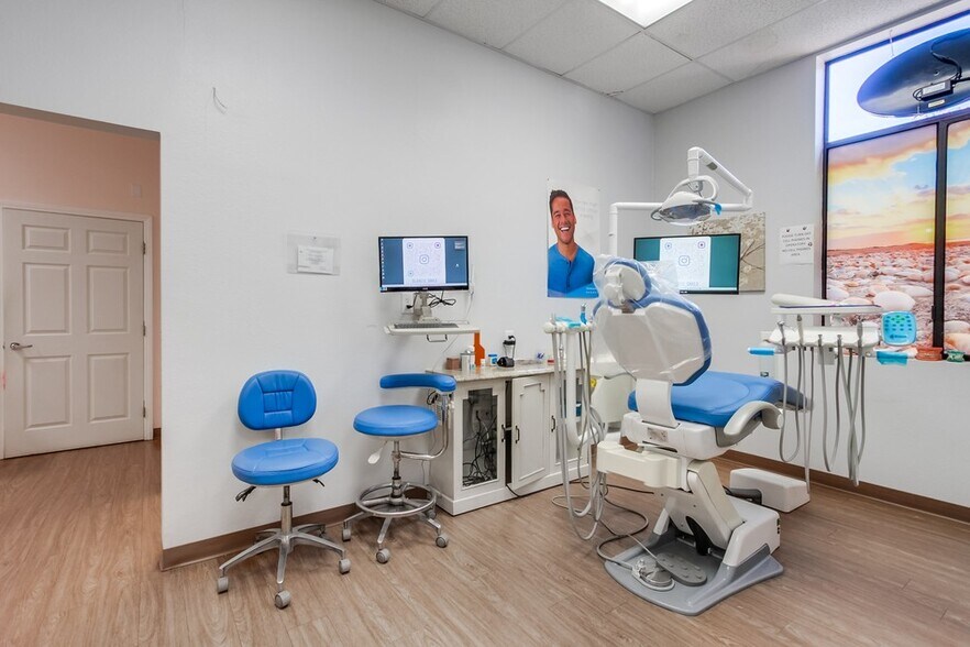 More Photos Of 343 E Alvarado St, Fallbrook Freestanding For Sale