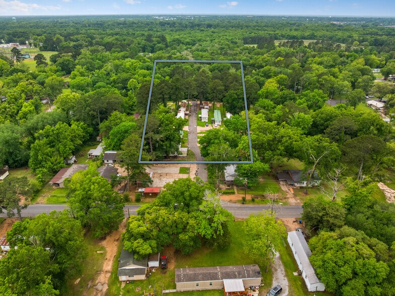 More Photos Of 211 Courtney Ln, Pineville Apartments For Sale