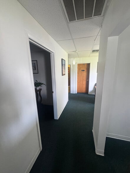 More Photos Of 410 W State St, Mertztown Medical For Sale