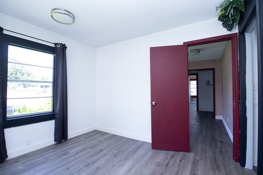 More Photos Of 4621 Buford Dr, Chamblee Office For Lease