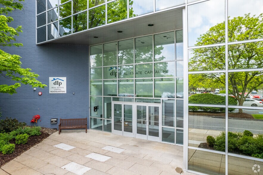 More Photos Of 95 Highland Ave, Bethlehem Office For Lease