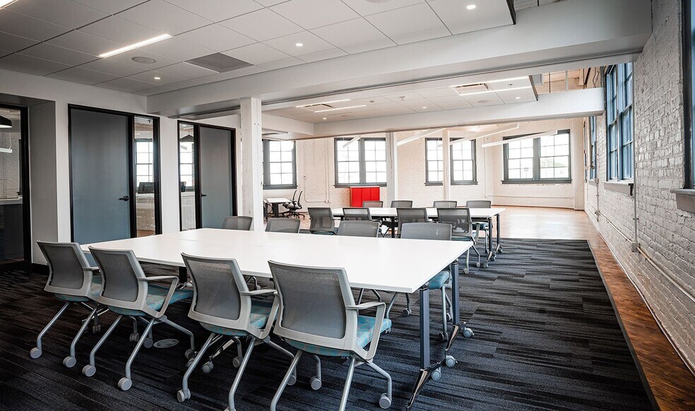 More Photos Of 2000 W Marshall St, Richmond Office For Lease