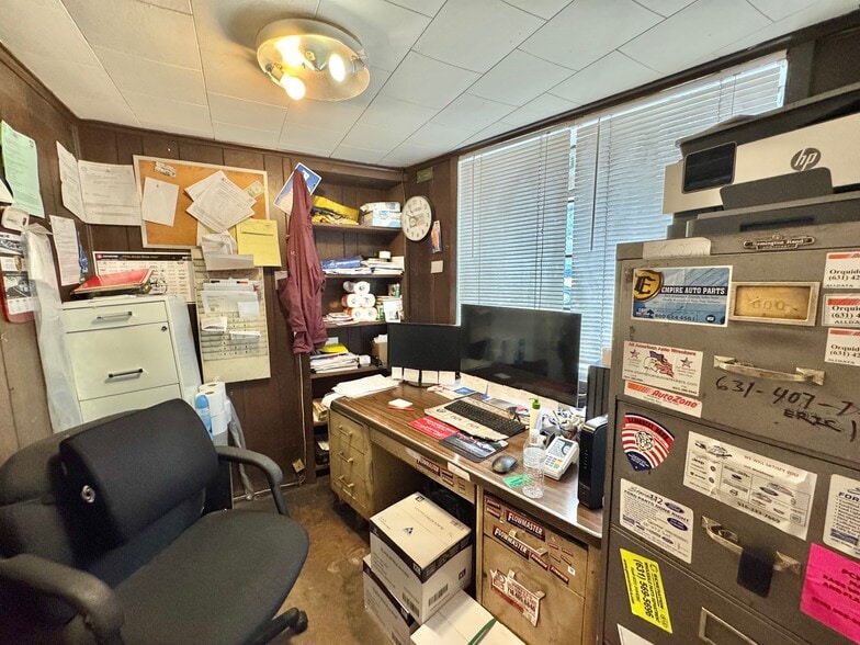 More Photos Of 1959 New York Ave, Huntington Station Auto Repair For Sale