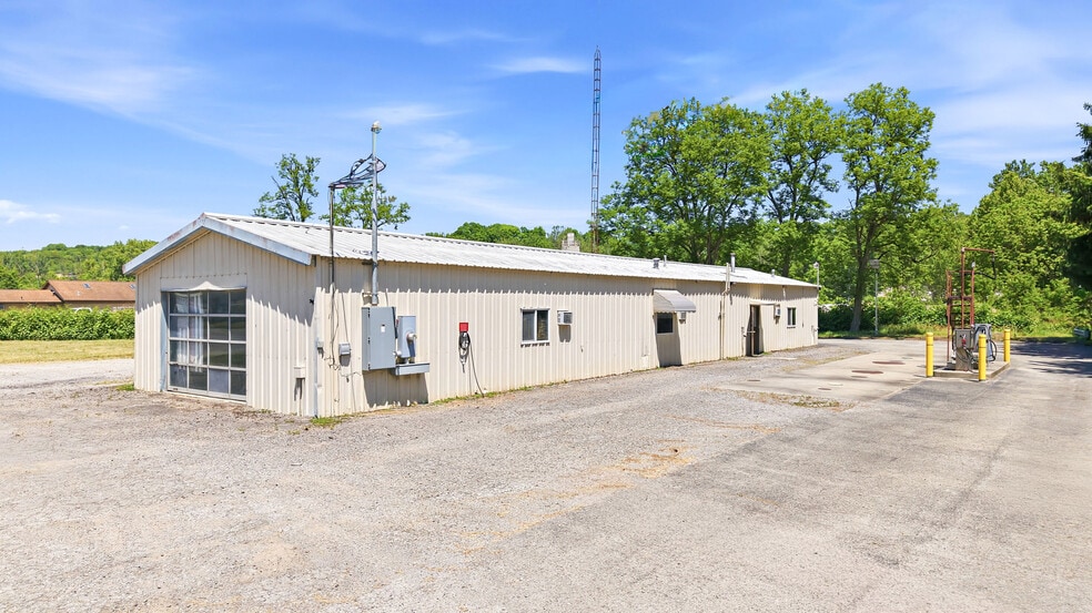 Primary Photo Of 3433 Sharon Rd, West Middlesex Warehouse For Sale
