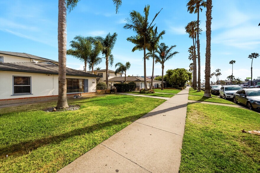 More Photos Of 1057 Grand Ave, San Diego Apartments For Sale