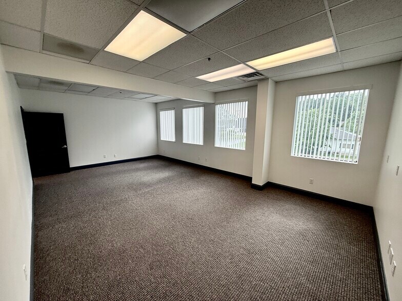 More Photos Of 1111 Van Voorhis Rd, Morgantown Medical For Lease