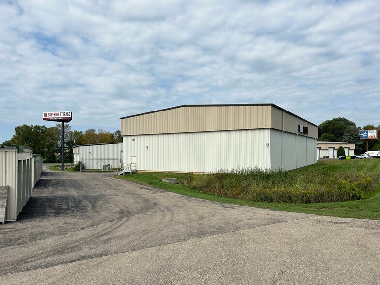 More Photos Of 3700 Commerce Dr, Madison Light Distribution For Lease