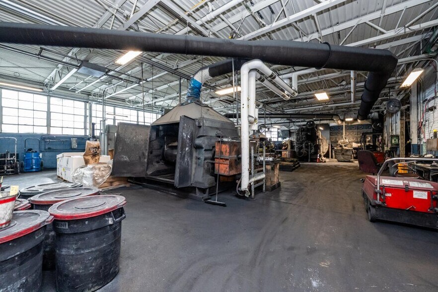 More Photos Of 521 Langley Ave, Saint Joseph Industrial For Sale
