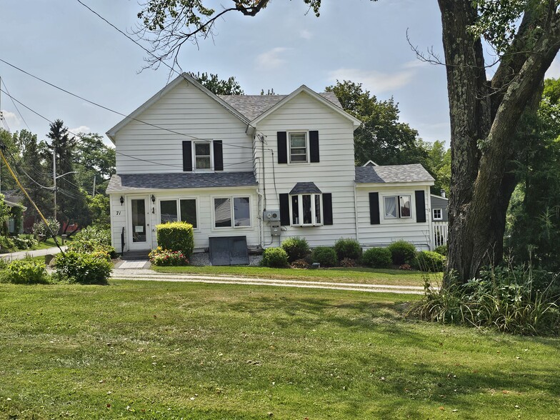 More Photos Of 73 Little York Rd, Warwick Garden Center For Sale