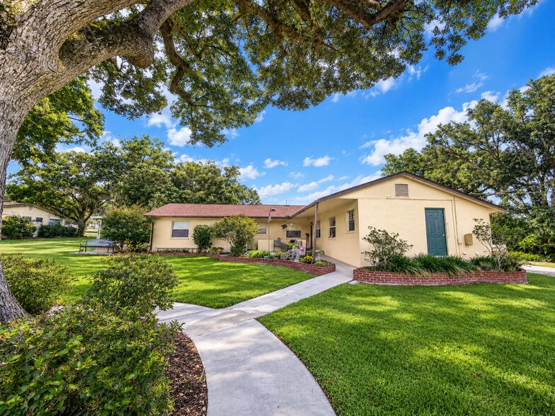 More Photos Of 37623 Camphor Dr, Dade City Apartments For Sale