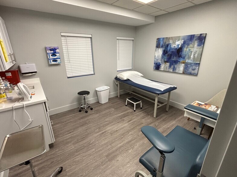 More Photos Of 4600 Main St, Williamsville Medical For Lease