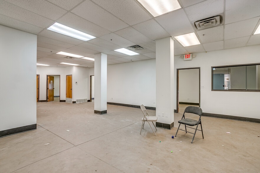 More Photos Of 541 N Main St, Fort Worth Light Manufacturing For Lease