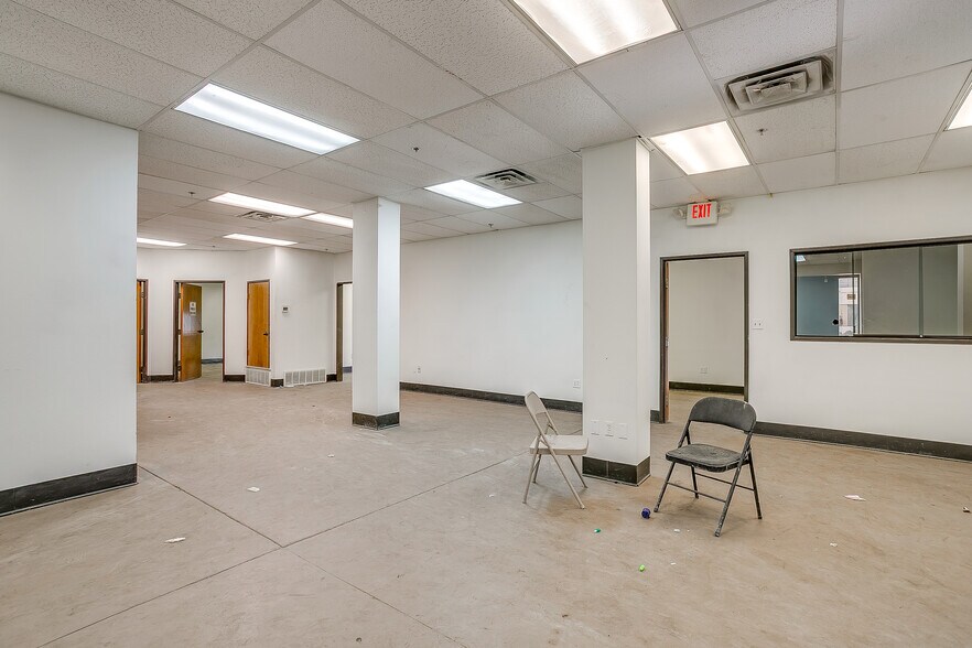 More Photos Of 541 N Main St, Fort Worth Light Manufacturing For Lease