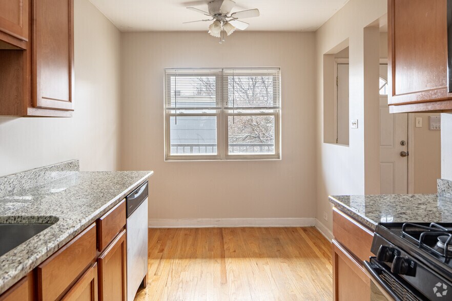 More Photos Of 7635 S Coles Ave, Chicago Apartments For Sale