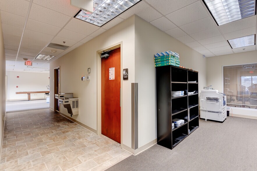 More Photos Of 2265 Old Highway 95, Lenoir City Office For Sale