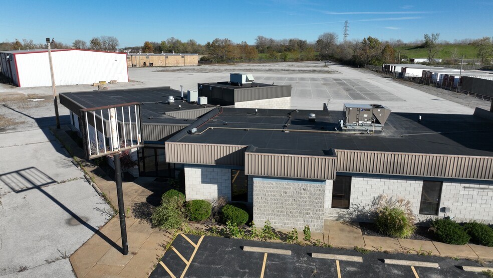 More Photos Of 8888 Hall St, Saint Louis Unknown For Lease