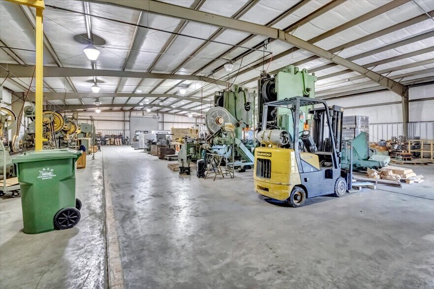 More Photos Of 438 Sardis Church Rd, Moultrie Industrial For Sale