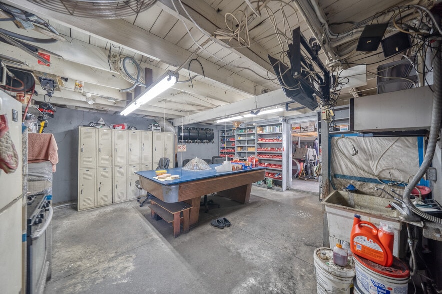 More Photos Of 4320 W Pico Blvd, Los Angeles Auto Repair For Sale