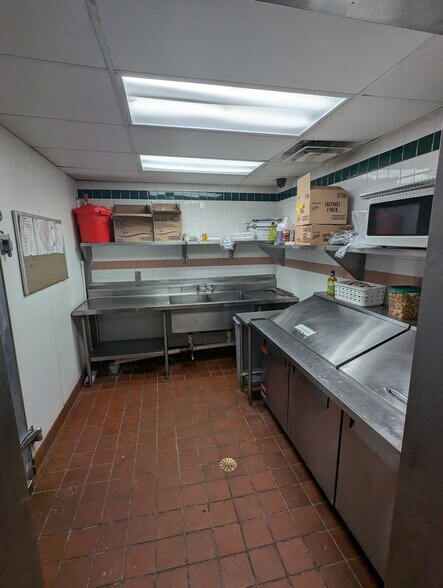 More Photos Of 2418 Canton Rd, Marietta Restaurant For Sale