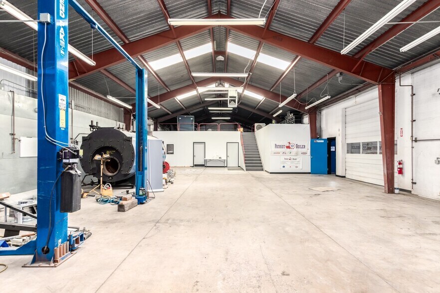 More Photos Of 4120 E Madison St, Phoenix Warehouse For Lease