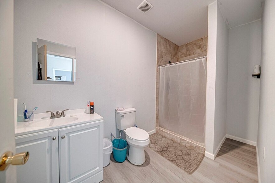 More Photos Of 1850 N FM 866, Odessa Warehouse For Sale