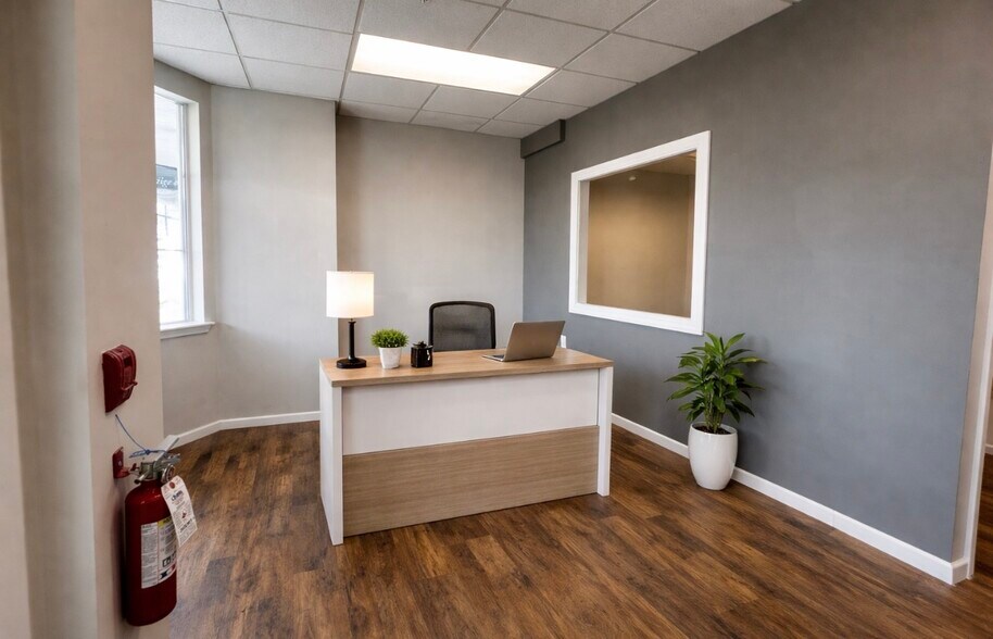 More Photos Of 3044 Sheppard of the Hills Expy, Branson Unknown For Lease