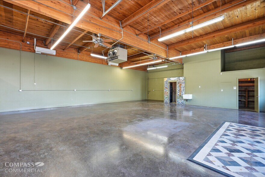 More Photos Of 180 & 190 NE Irving Avenue, Bend Office For Sale