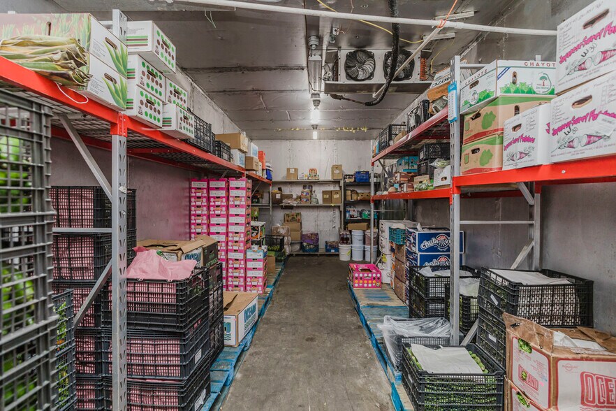 More Photos Of 925 E 19th St, Wichita Warehouse For Sale